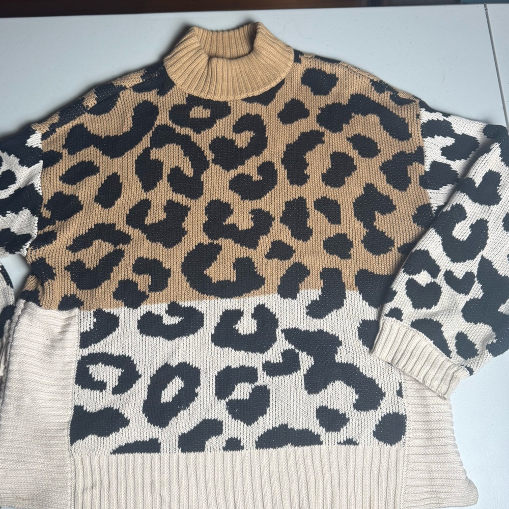 Nine West Leopard Print animal turtleneck Sweater‎ - punk knit